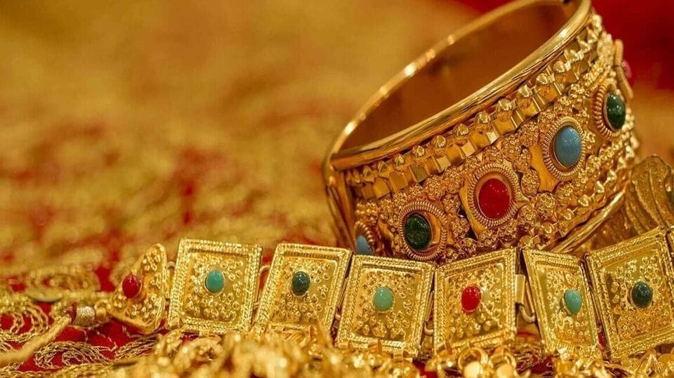 Gold And Silver Rate: தங்கம், வெள்ளி விலை குறைவு.. எவ்வளவு தெரியுமா?..இன்றைய நிலவரம் இதோ.!