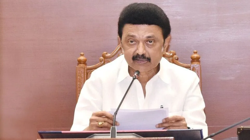 CM Stalin : ‘மிகுந்த வேதனையடைந்தேன்‌’.. தூய்மைப் பணியாளர் சிவகாமியின் குடும்பத்துக்கு நிவாரணம் அறிவித்த முதல்வர்!