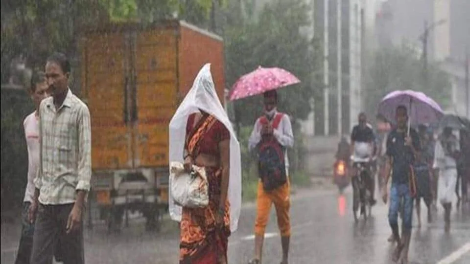 Heavy Rain : மக்களே இந்த 5 மாவட்டங்களில் மிக கனமழை கொட்ட போகுதாம்!