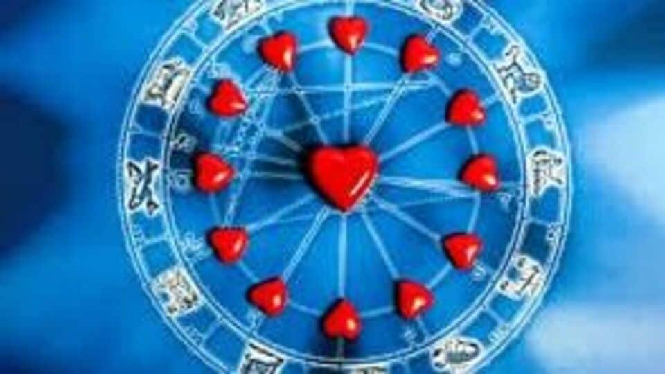 Kiss Day Horoscope : காதல் வாரத்தின் முத்த தினத்தில் எந்த ராசிகளுக்கு அதிர்ஷ்டம் பாருங்க!